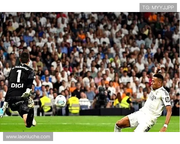 赫罗纳主帅：皇马仍有望夺西甲